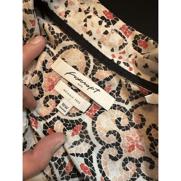 Foxcroft Top Button Up Shirt Womens 18W Blue Red Print Wrinkle Free Workwear - Picture 7 of 7